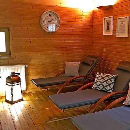 Hotel Waldhaus 3*