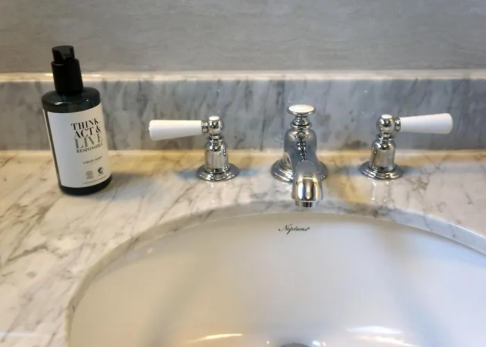 Waldhaus فندق Prieros