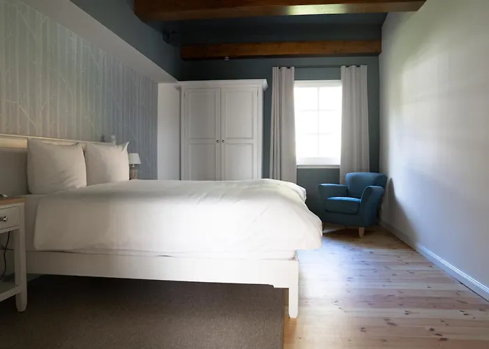 Waldhaus Szálloda 3*