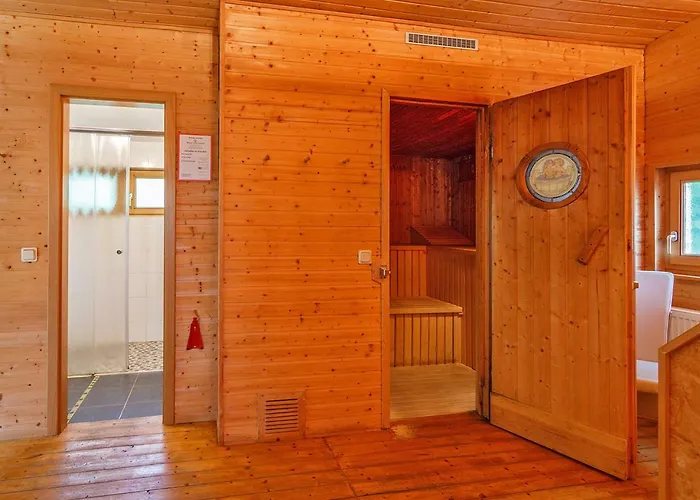 Waldhaus Szálloda Prieros